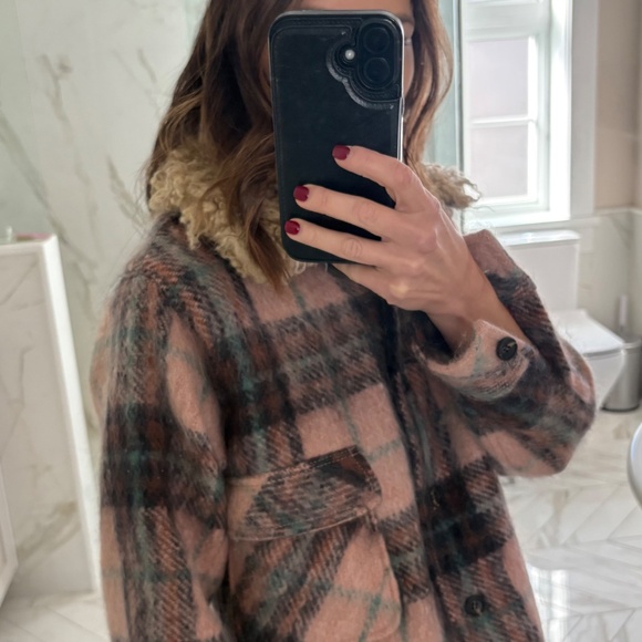 Smythe Plaid Shacket - Picture 5 of 5